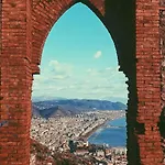 Salifornia Апартаменты *