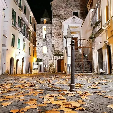 Salifornia アパート サレルノ